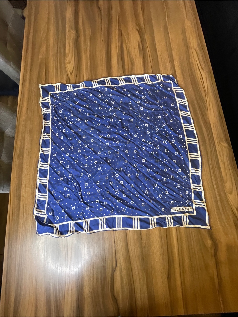 GIVENCHY Vintage Silk Scarf “G” Logo Motif 27" Square Blue & White - Picture 2 of 5
